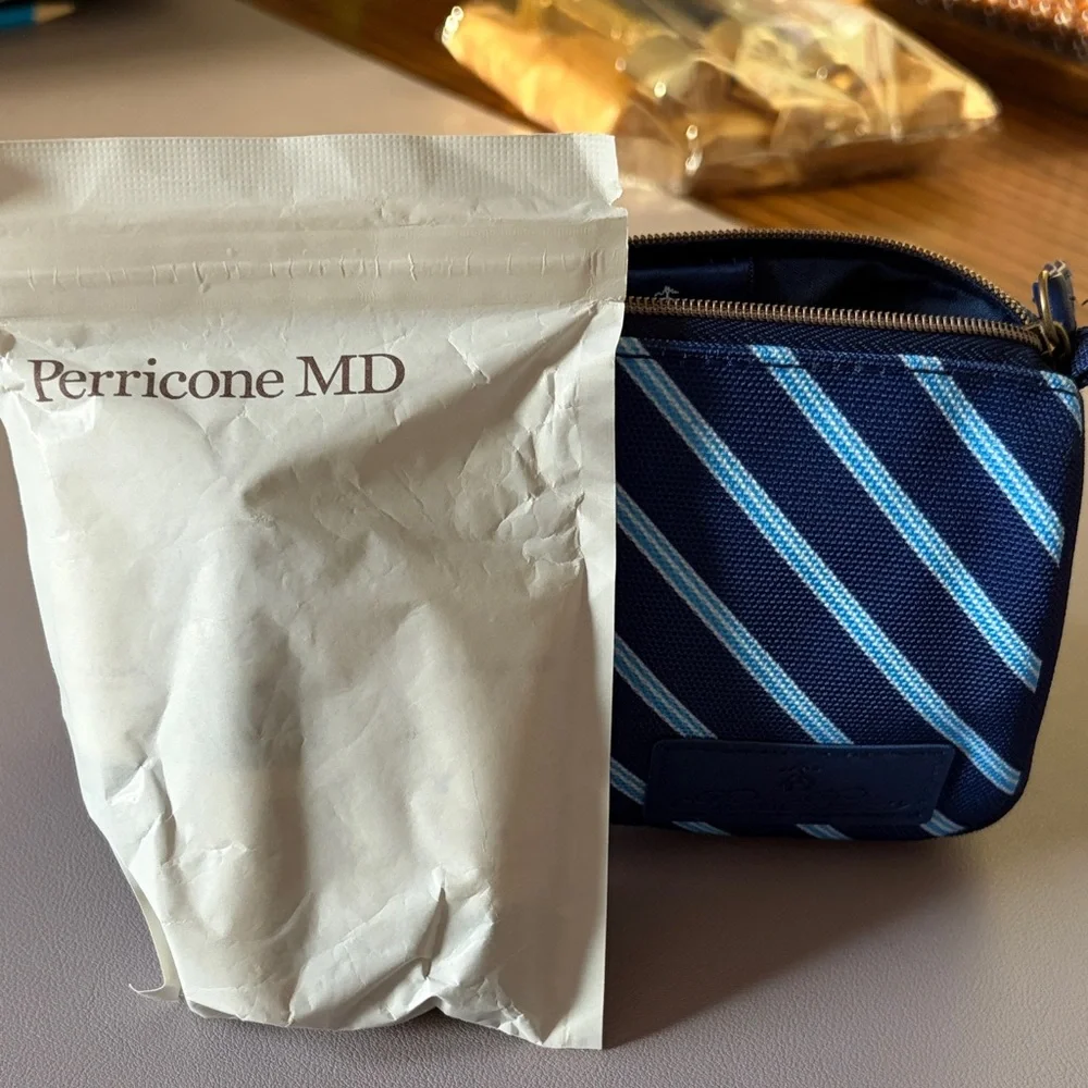 Perricone MD skincare travel set with Brookes Brother pouch - Picture 1 of 4